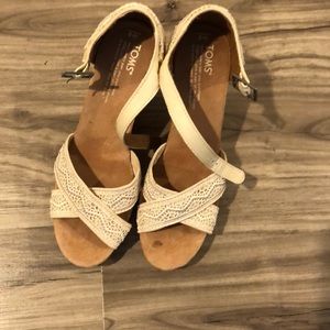 Toms cream wedges with lace